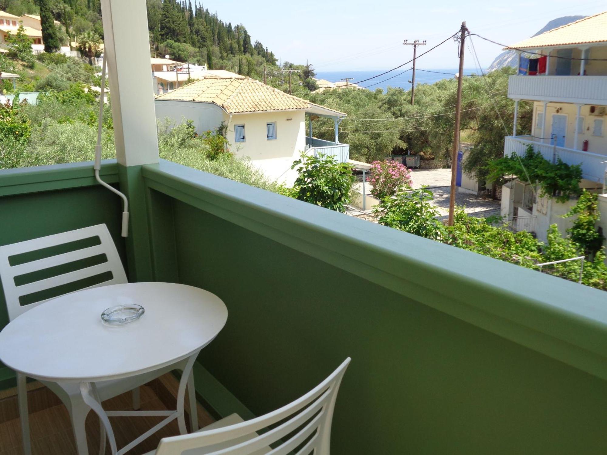Green View Apartments Áyios Nikítas Екстериор снимка