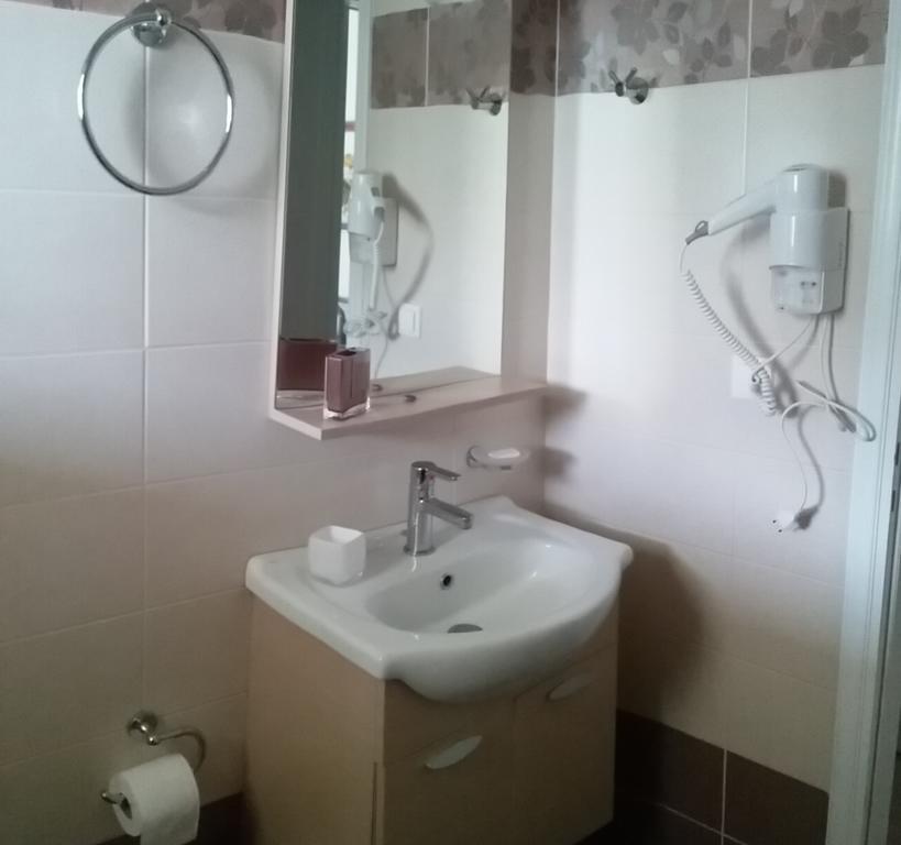 Green View Apartments Áyios Nikítas Екстериор снимка