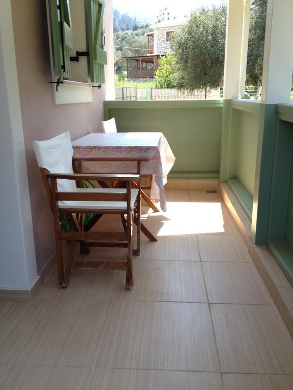 Green View Apartments Áyios Nikítas Екстериор снимка