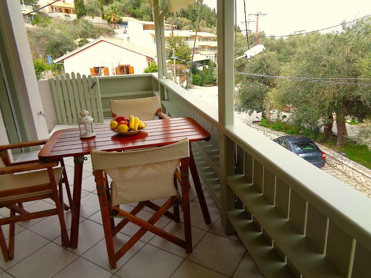 Green View Apartments Áyios Nikítas Екстериор снимка
